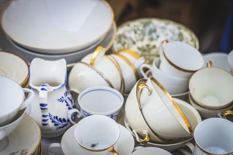 Dishware, Porcelain, Dinnerware set, Tableware, Plate, Ceramic, Serveware, Tea set, Cup, Teacup, 
