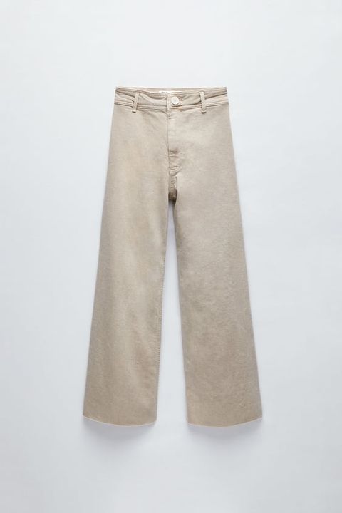 pantaloni inverno 2023, scopri i jeans donna in tendenza di stagione da comprare ora cioè i pantaloni larghi e i blue jeans più belli di zara