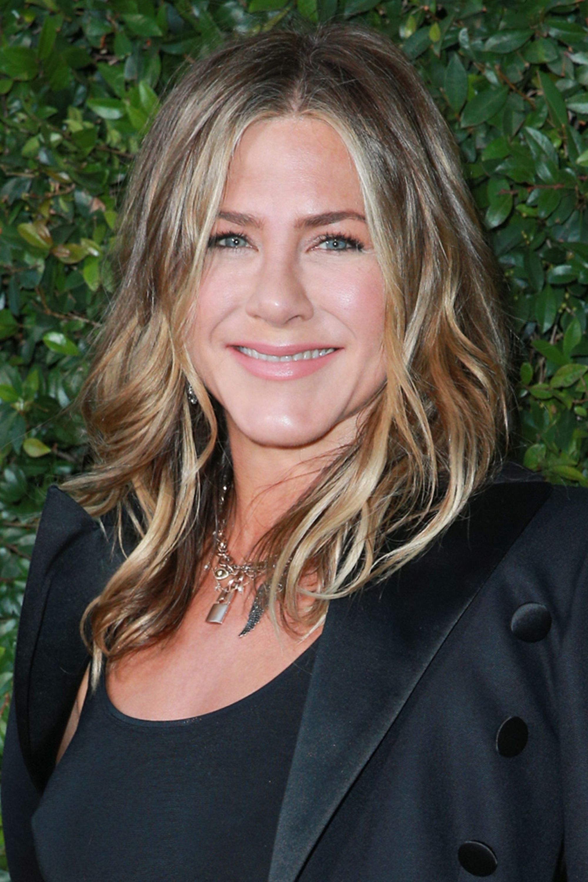 Every Single Hairstyle Jennifer Aniston Has Ever Had