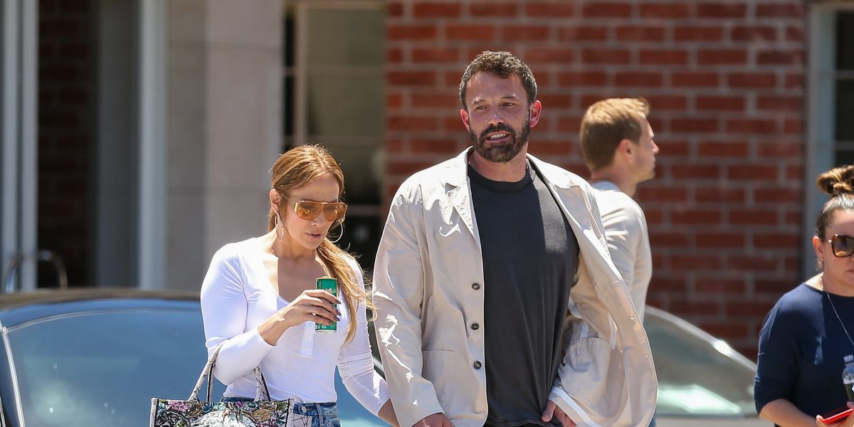 Jennifer Lopez and Ben Affleck Look So In Love While Car Shopping in Beverly Hills