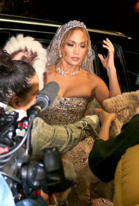 Jennifer Lopez S Marry Me Wedding Dress Pics Are Stunning