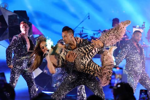 Jennifer Lopez Returns to the Stage with First Show After Wedding to Ben Affleck