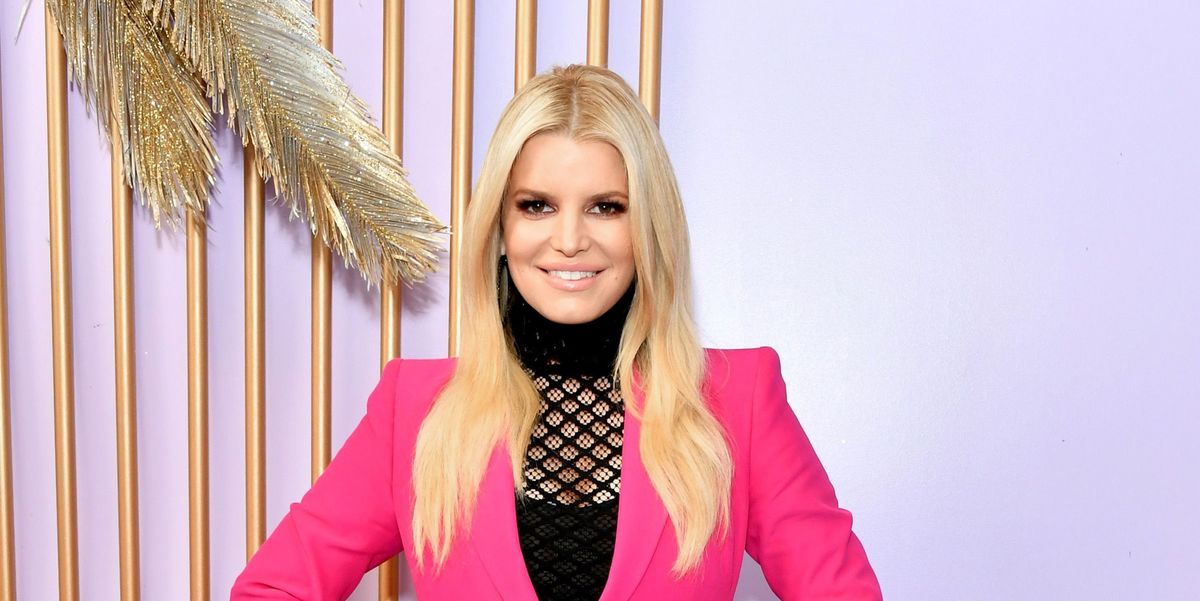 Jessica Simpson's Body Reset Diet Plan Helped Her Lose 100 Lbs.