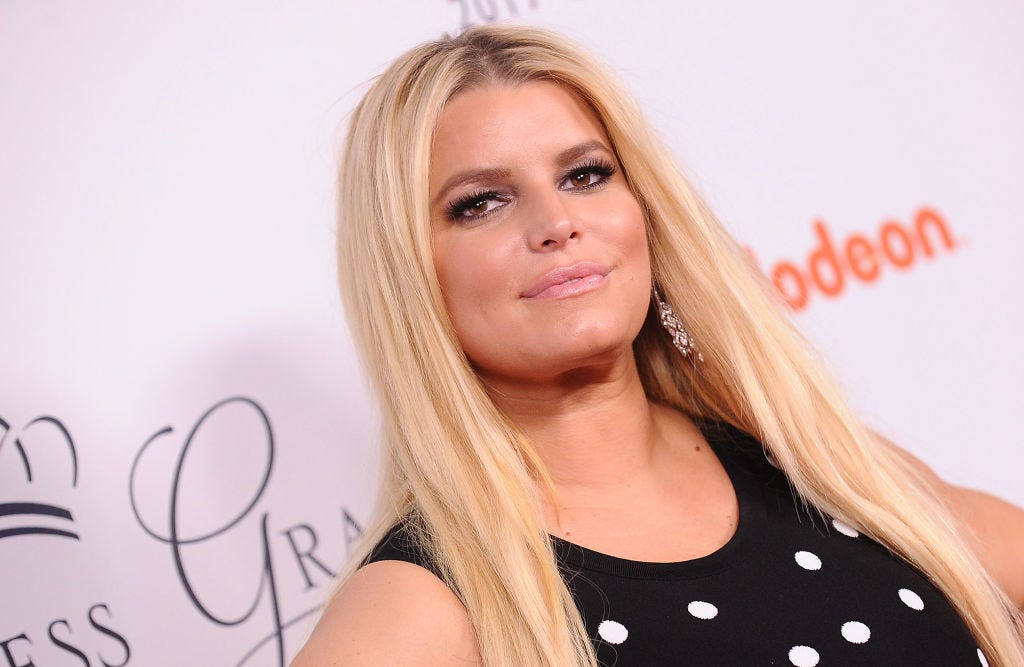 Jessica Simpson Reacts to Comment About Her 'Nip Slip' In Hilarious Way