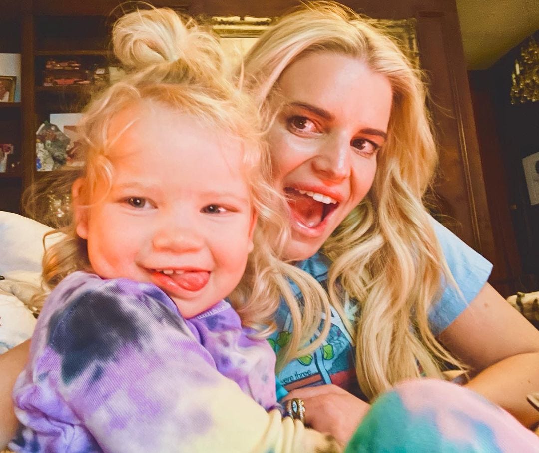 Jessica Simpson S Daughter Birdie Mae Looks Like Her Mini Me