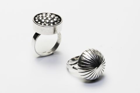 Fashion accessory, Silver, Jewellery, Ring, Metal, Silver, 