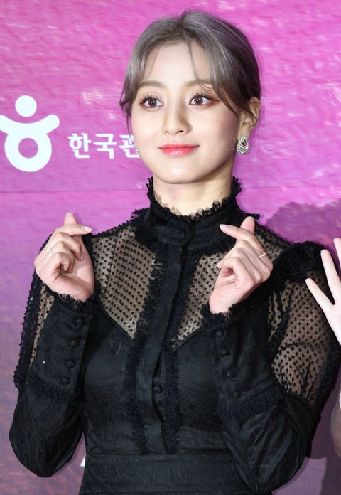 Twice トゥワイス の 天然美人 ジヒョ Jihyo の衣装 私服23 ファッション Elle エル デジタル