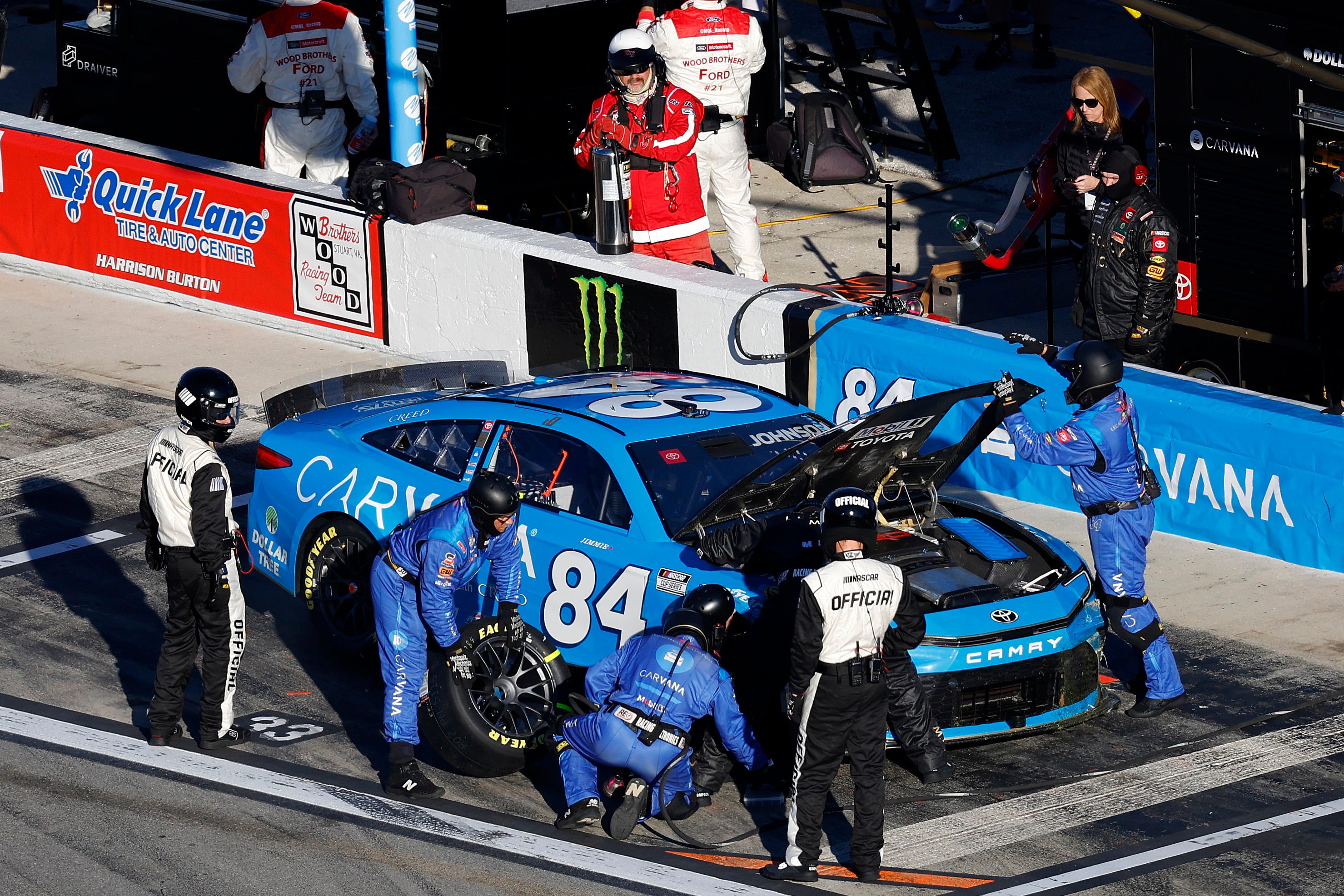 Daytona 500 Notebook: Jimmie Johnson Disappointed in Toyota Debut at Daytona 500