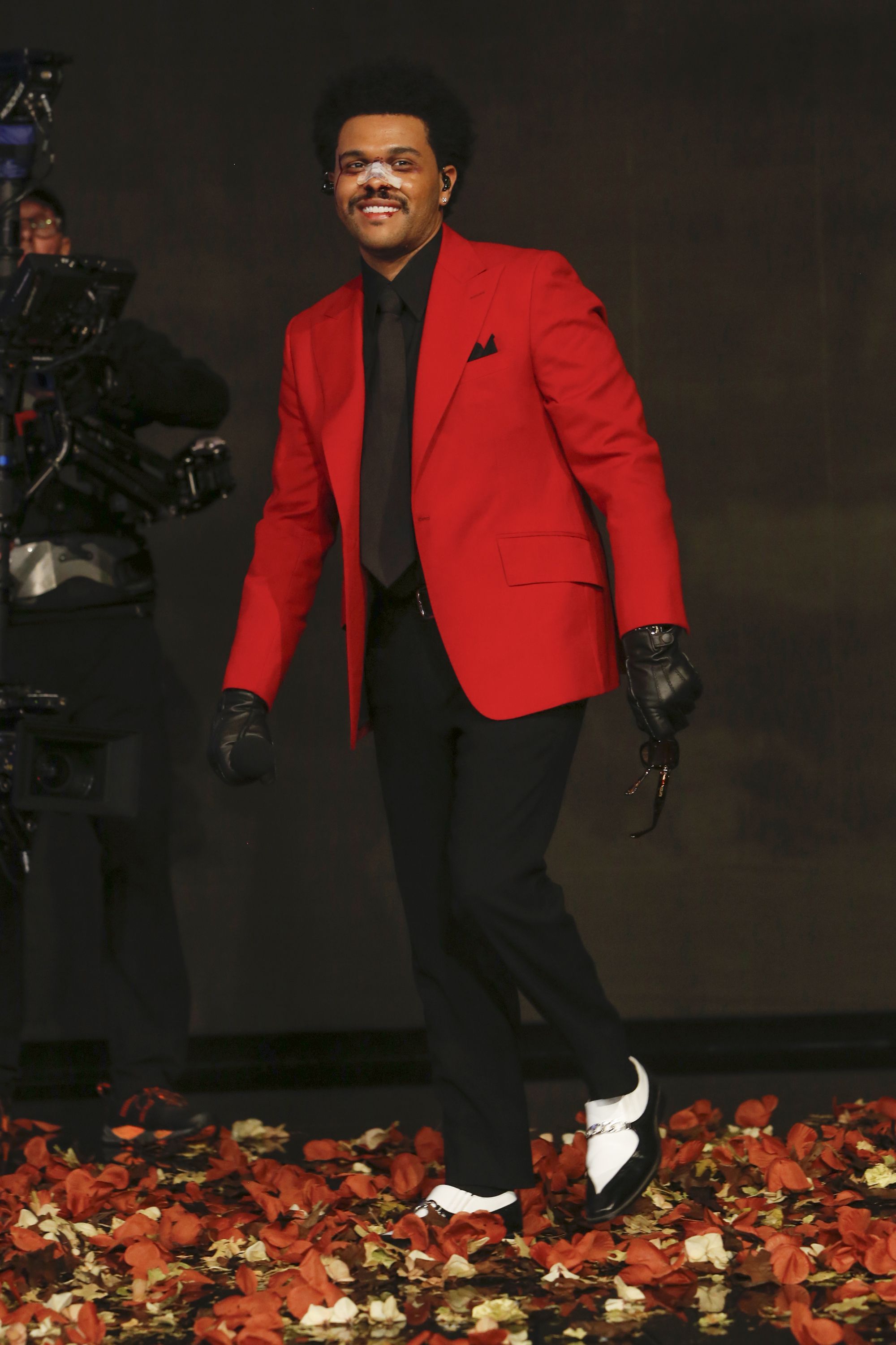 dress like the weeknd