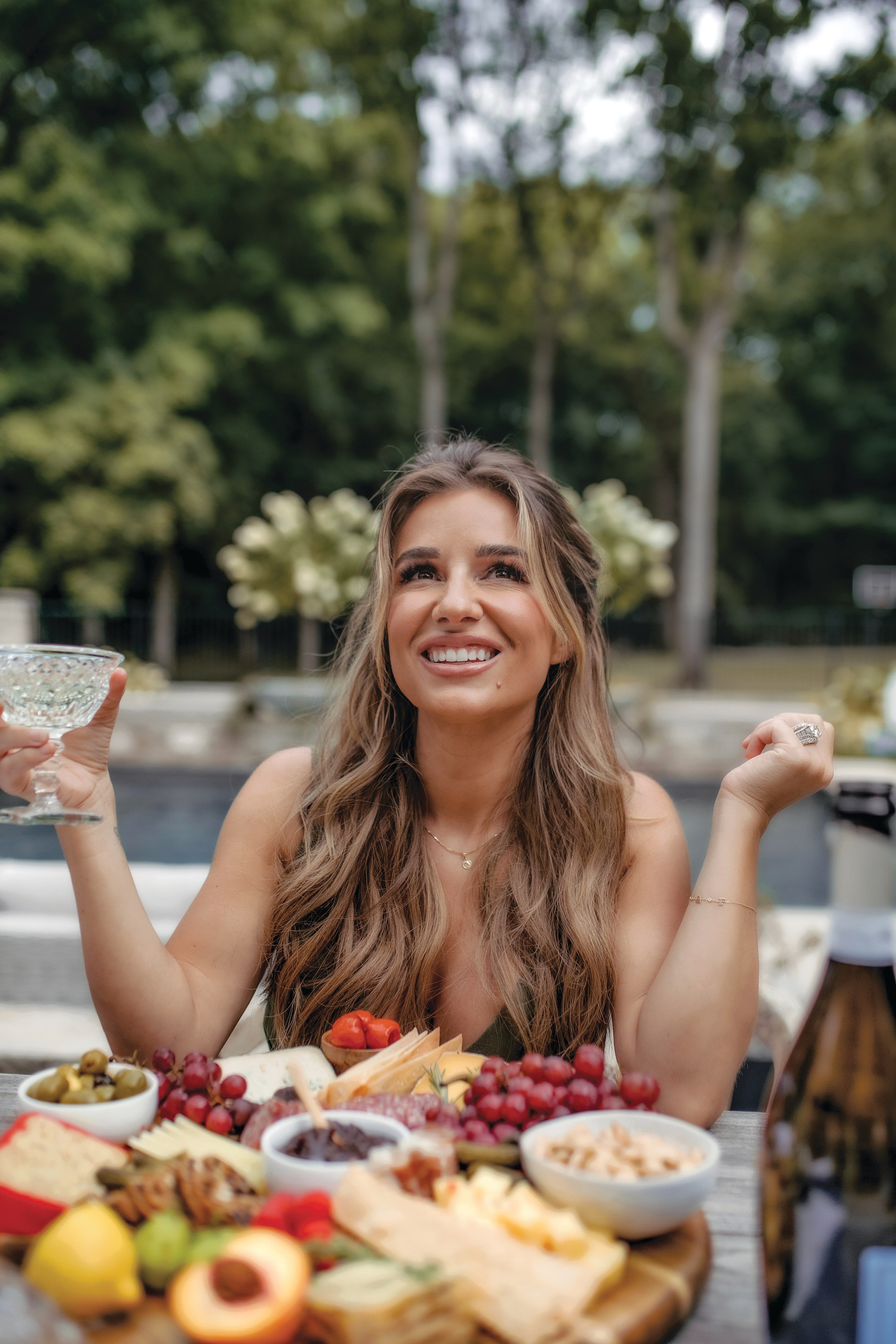 Jessie James Decker Shares the $20 Product that Keeps Her Hair Looking Flawless