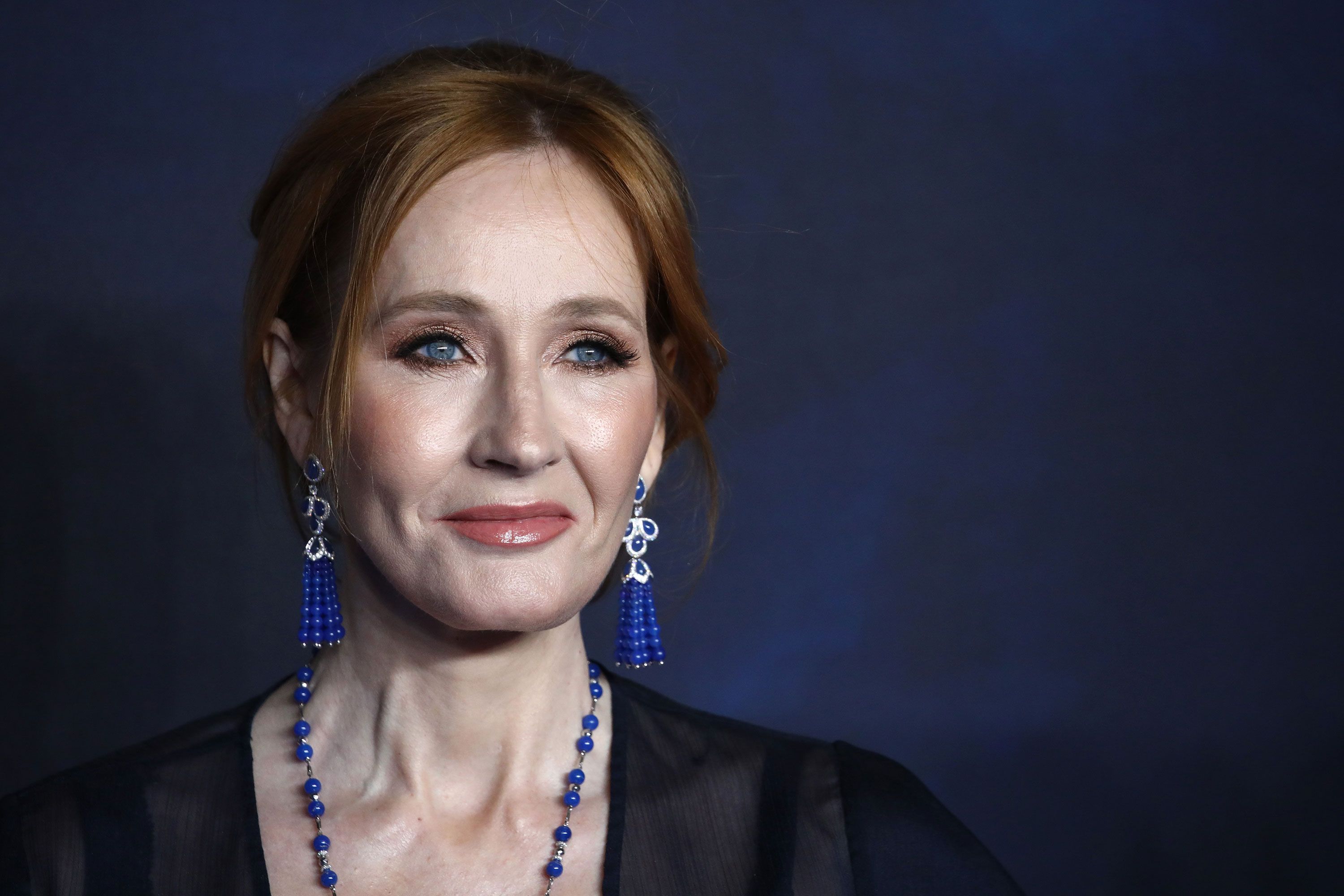 How much money does jk rowling make every year