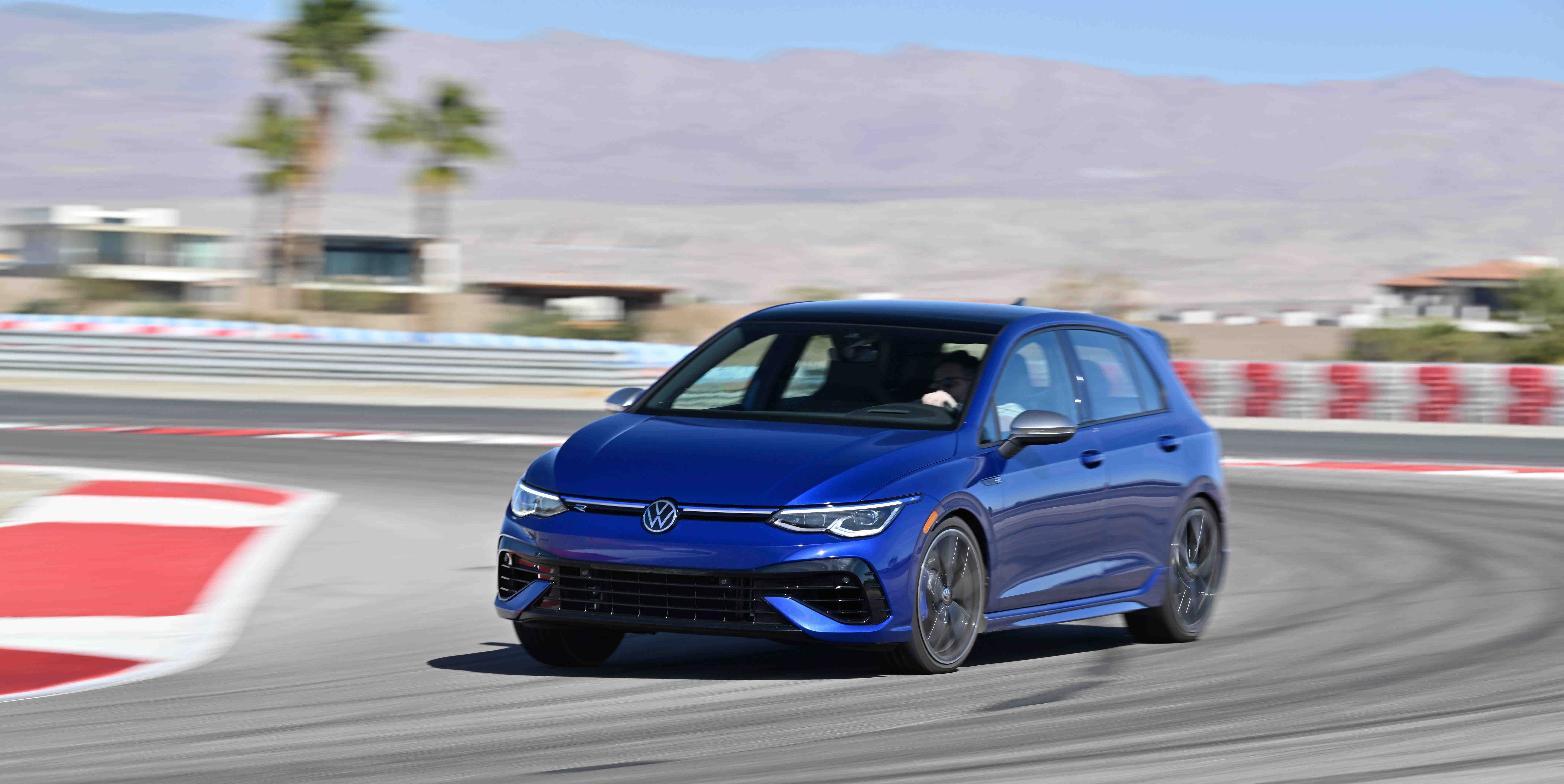 The 2022 Volkswagen Golf R Shows That Sophistication Isn't Always a Good Thing