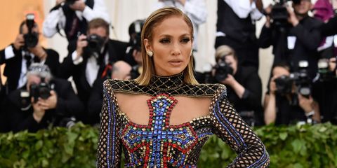 Jennifer Lopez zweert bij cannabis-oogcrème