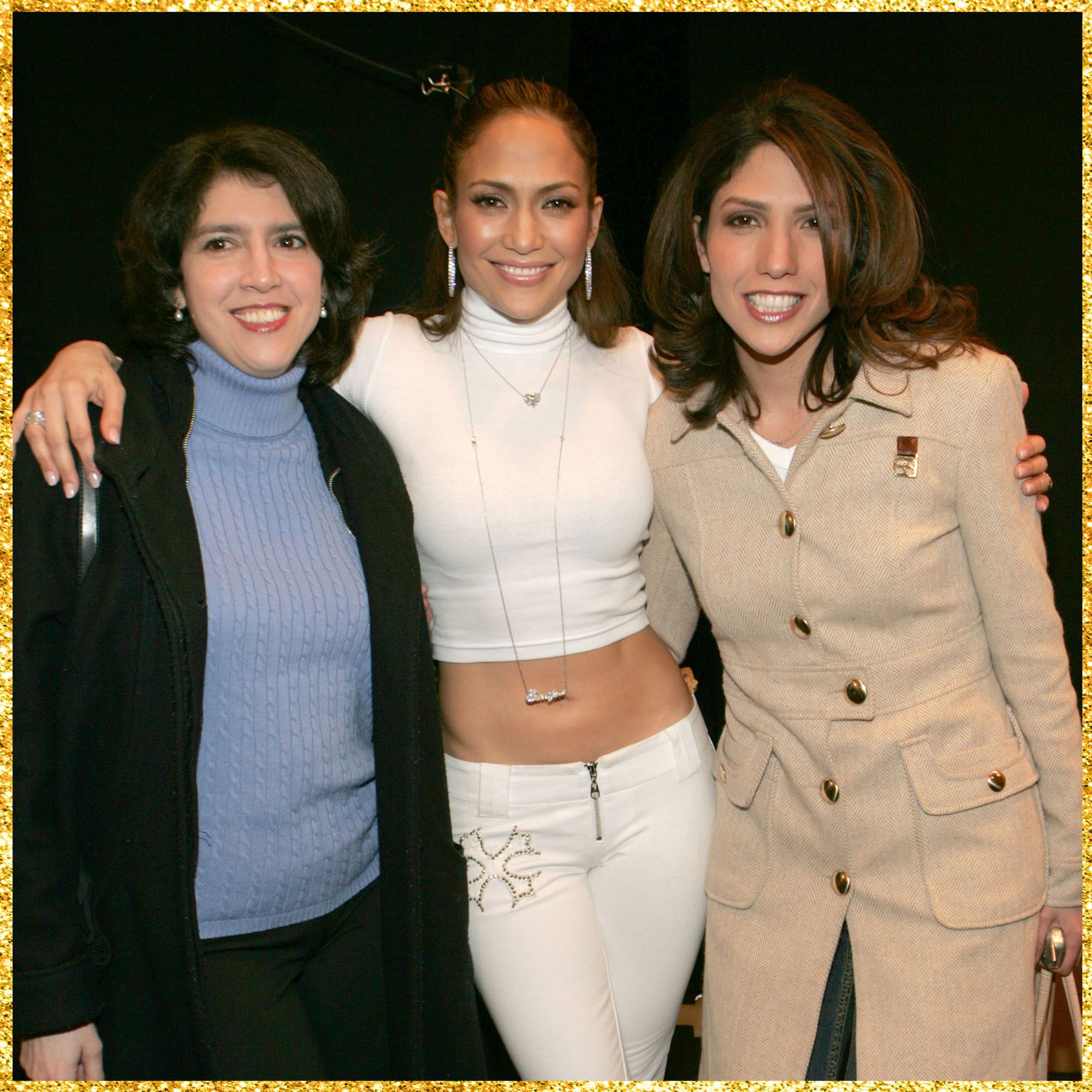 Jennifer Lopez Sisters Photos And Facts Leslie And Lynda Lopez