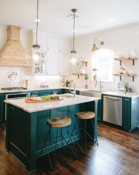 20 Fixer Upper Makeovers That Are, Fixer Upper Kitchen Island