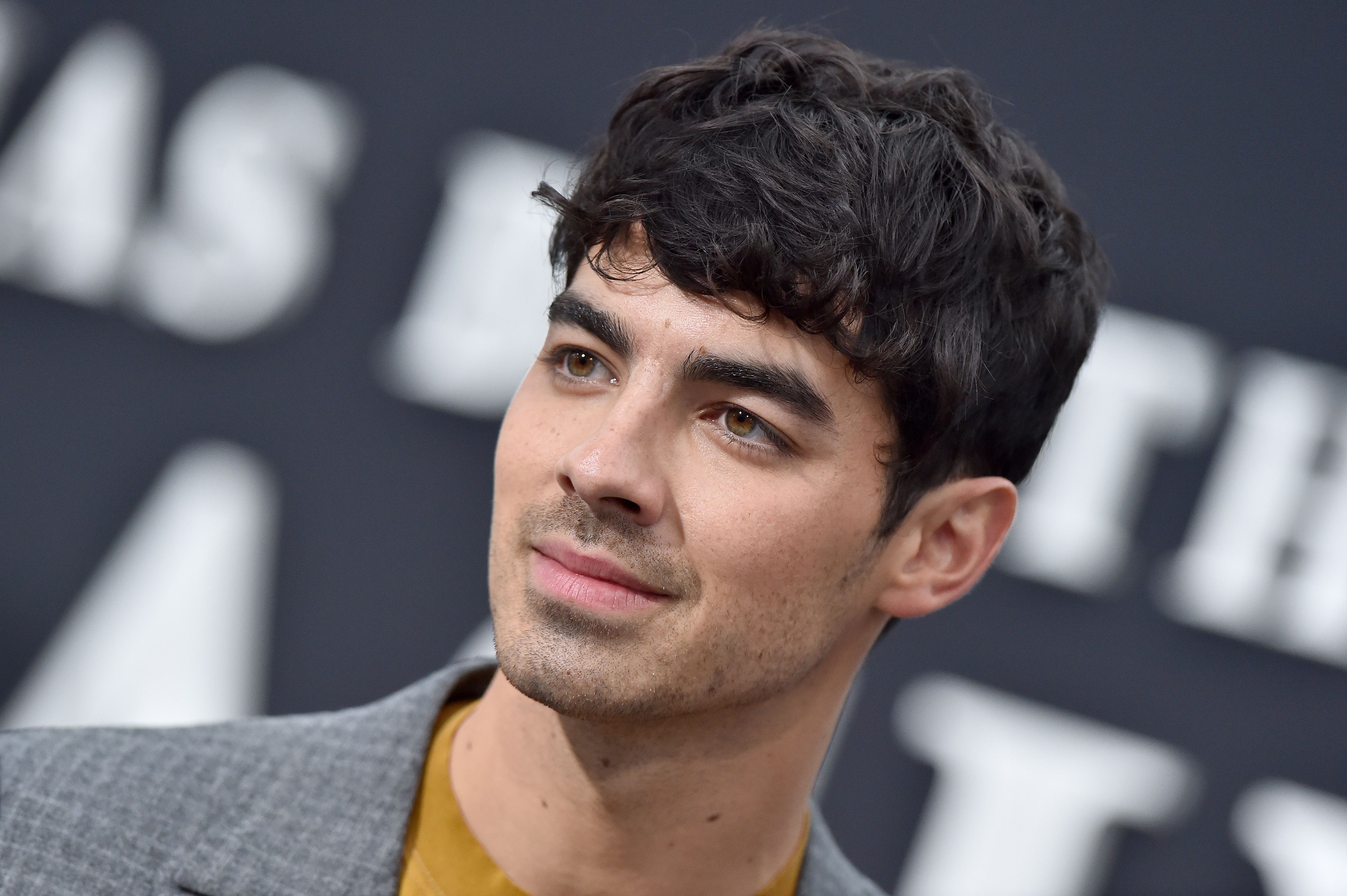 Joe Jonas vuelve en 2021 al pelo con el que se hizo famoso