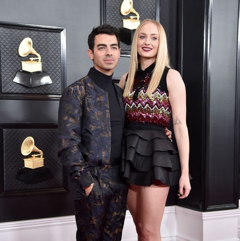 sophie turner only agreed to date joe jonas if he watched all the harry potter films