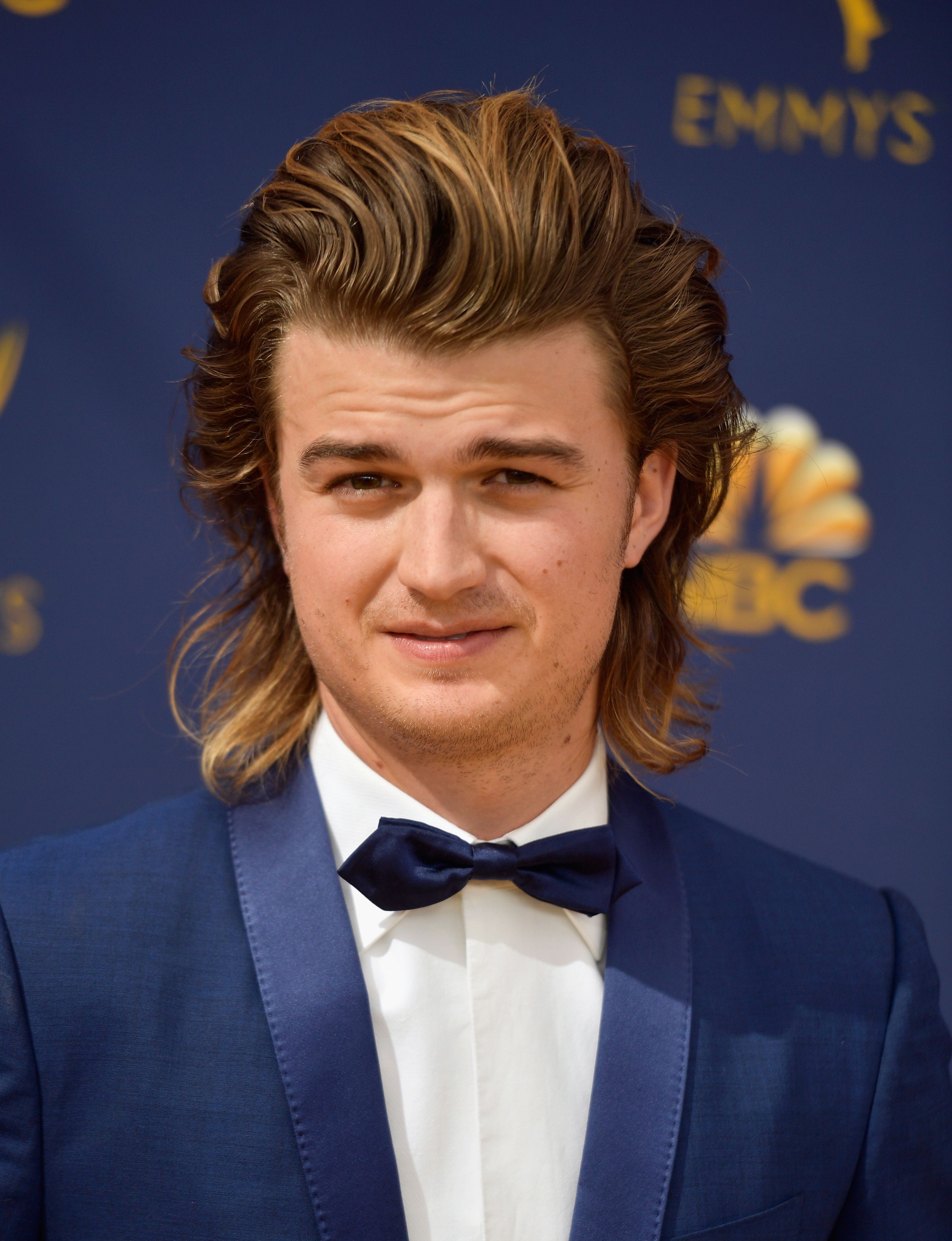 stranger-things-star-joe-keery-just-got-a-bowl-cut-and-i-d-like-to