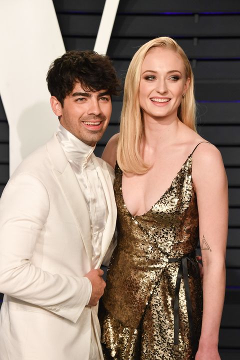 beverly hills, california february 24 joe jonas and sophie turner attend the 2019 vanity fair oscar party hosted by radhika jones at wallis annenberg center for the performing arts on february 24, 2019 in beverly hills, california photo by george pimentelgetty images