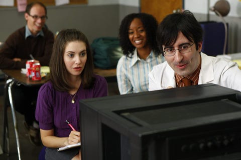 john-oliver-community-netflix-1586507243.jpg