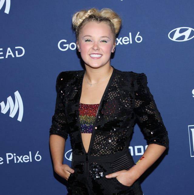 Everyone thinks JoJo Siwa got a perm Everyone thinks JoJo Siwa got a perm