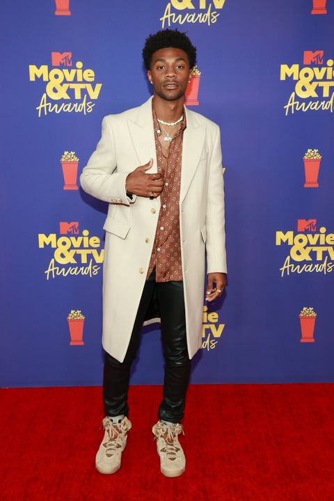 Best Red Carpet Looks From The 21 Mtv Movie Tv Awards