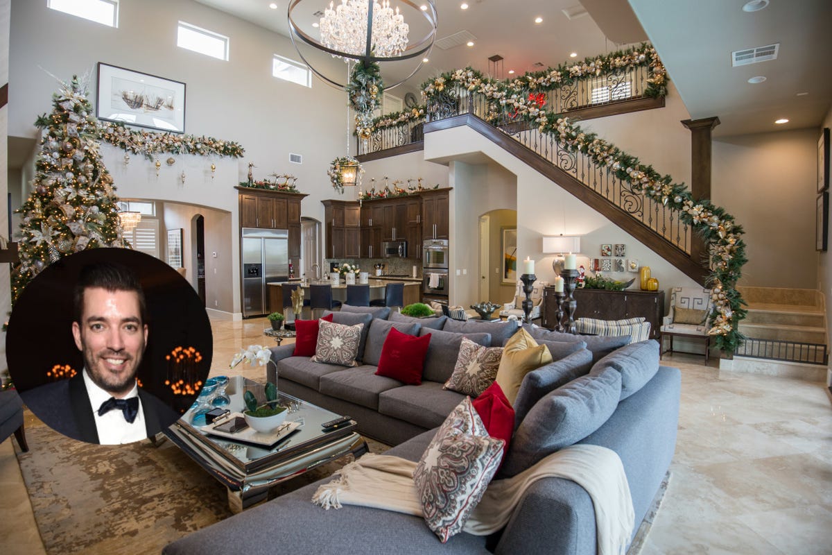 Jonathan Scott Decorates Las Vegas Mansion For Christmas - Property