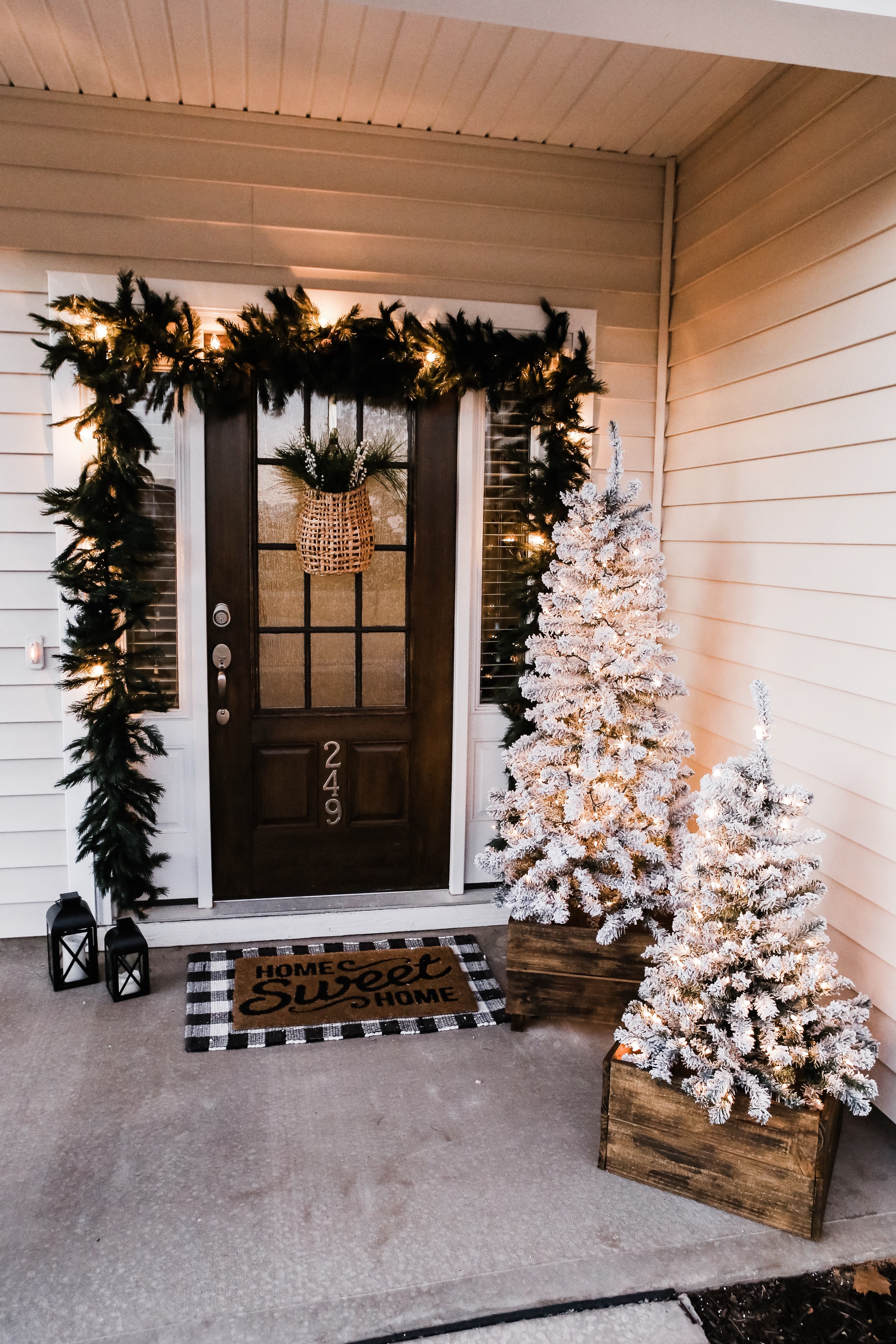 exterior christmas decor