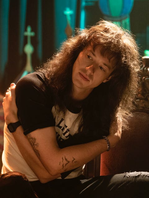 joseph quinn as eddie munson, stranger things season 4