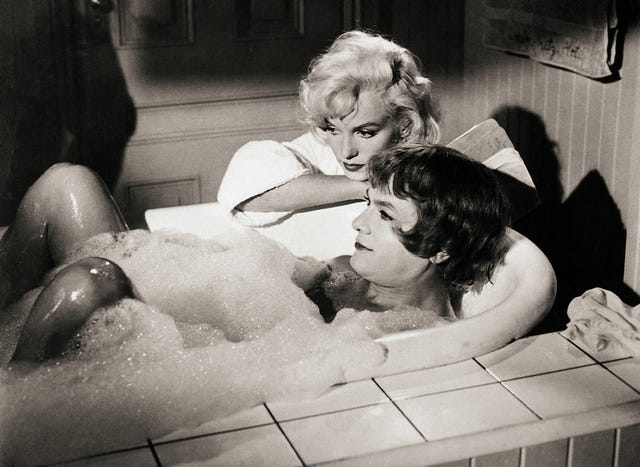 tony curtis y marilyn monroe en some like it hot