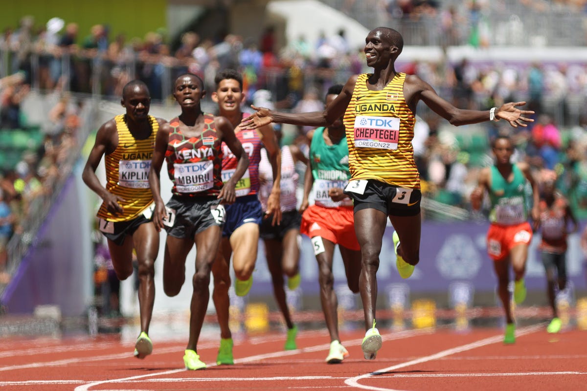 2022 World Athletics Championships 10,000 Meters - Joshua Cheptegei Wins Men's Race