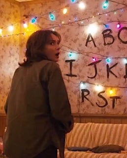 joyce stranger things costumes joyce stranger things costumes