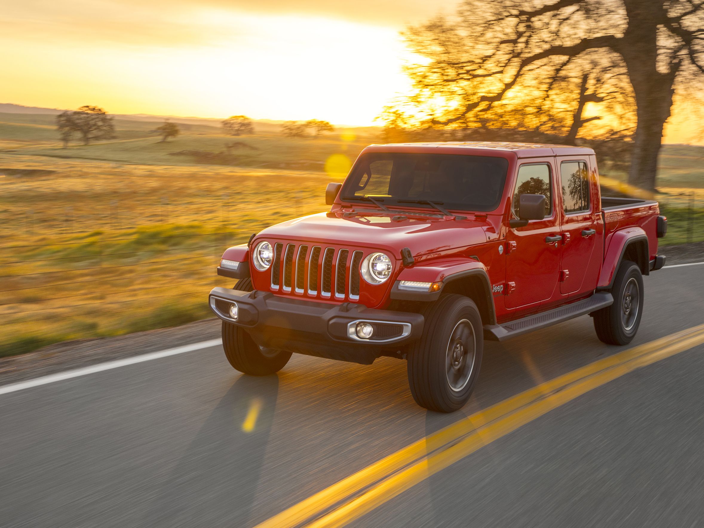 Hellcat Engine Fits In JL Wrangler and JT Gladiator, But Jeep Won't Build It