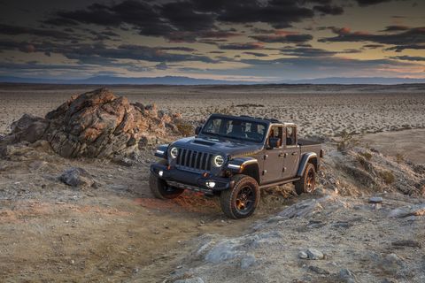 Jeep Gladiator Mojave debuts at Chicago