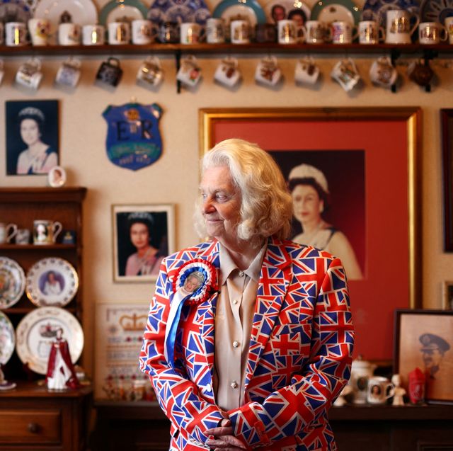 royal superfan dedicates entire home to queen and royal family