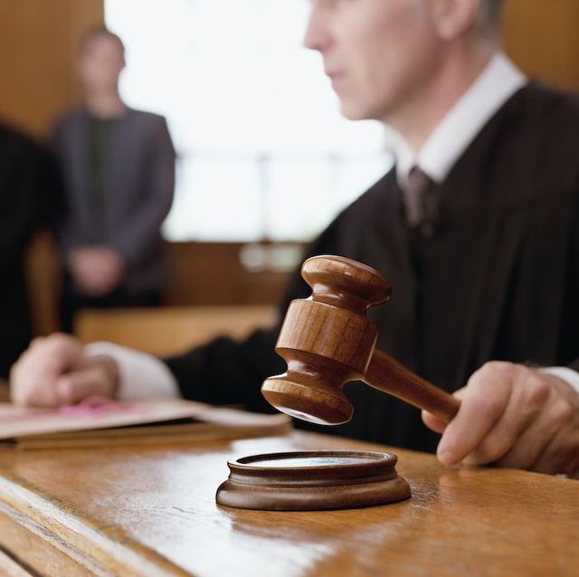 とある裁判官が、性犯罪者である男性へ妻を見つけるよう意見したこと、そしてその判決がsns上で批判されています。