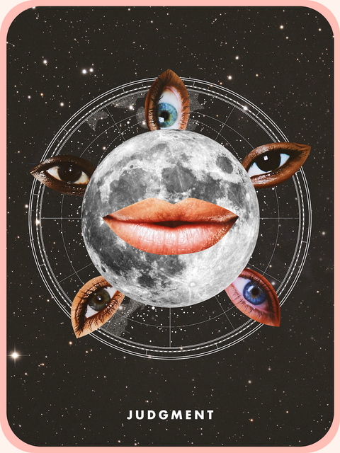 کارت تاروت قضاوت که چشمانی را در اطراف ماه کامل نشان می دهد