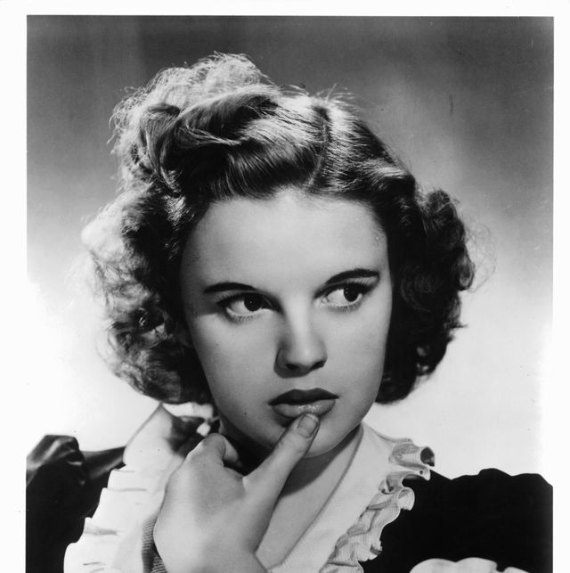 40 Rare Photos Of Judy Garland From The 20s Through The 60s 