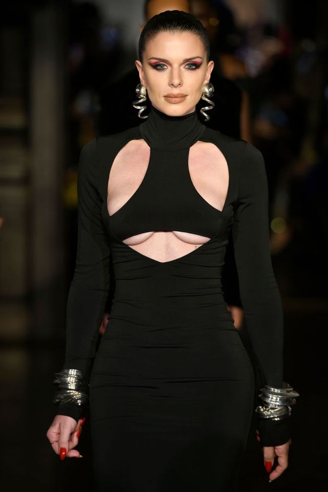 laquan smith   runway   february 2022 new york fashion week