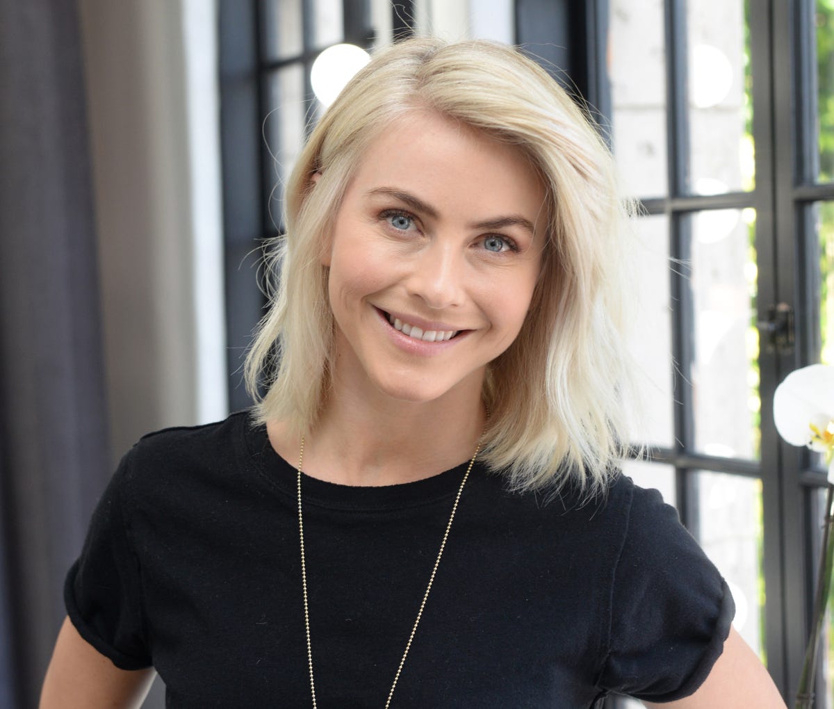 Julianne Hough My Endometriosis Made Me Insecure About My Body