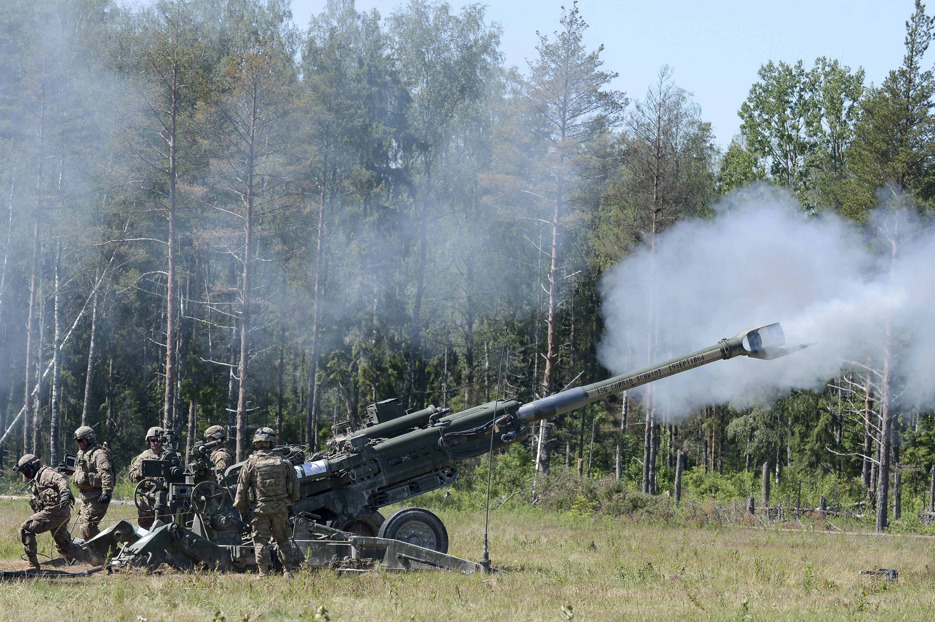 The Army's Towed Howitzers Are Going Extinct, After an Astonishing 900 Years