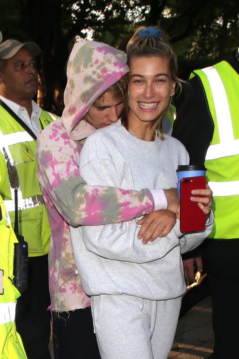 Hailey Baldwin Celebrates Wedding Anniversary With Justin Bieber