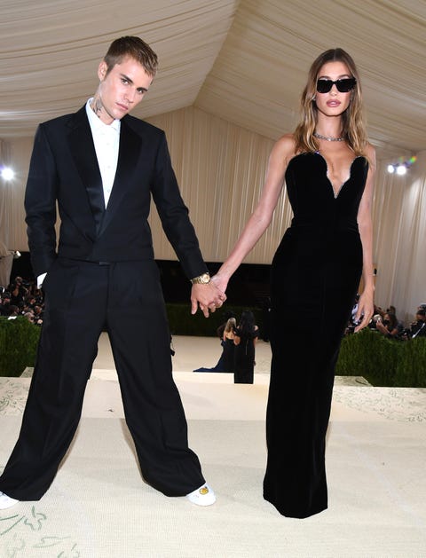 Justin and Hailey Bieber at the 2021 Met Gala justin and hailey bieber at the 2021 met gala