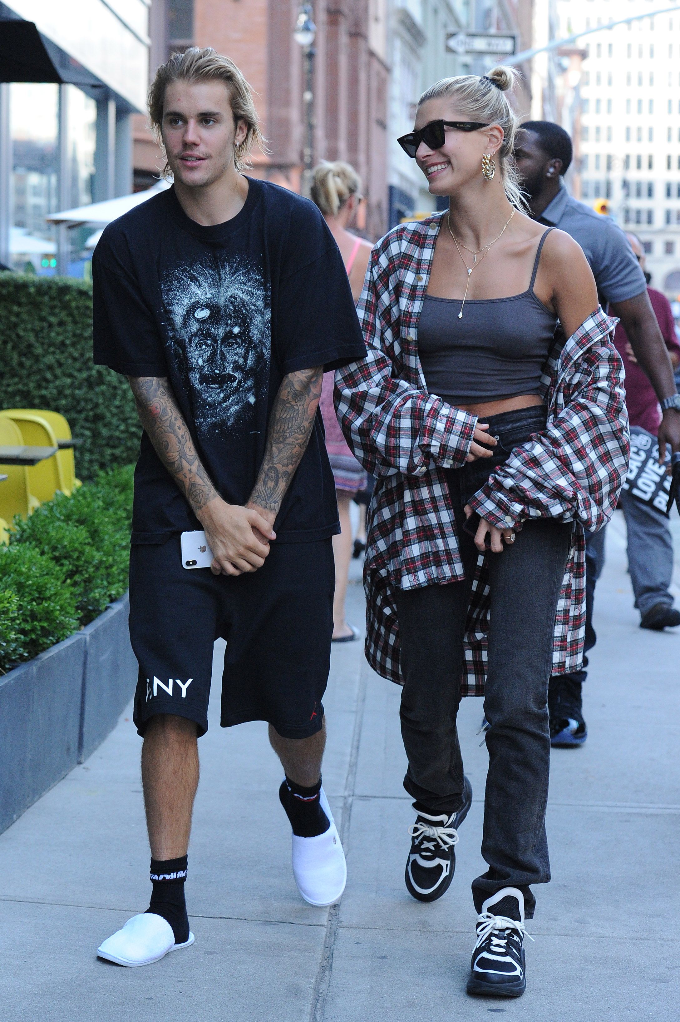 So Apparently Hailey Baldwin And Justin Bieber S Courthouse Wedding Was Her Idea