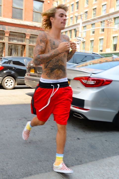 Todos los looks de Justin Bieber para combatir la ola de calor en Nueva York