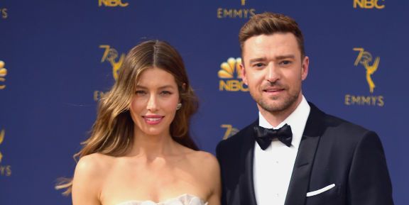 Justin Timberlake leaving thirsty comments on Jessica Biel's Instagram ...