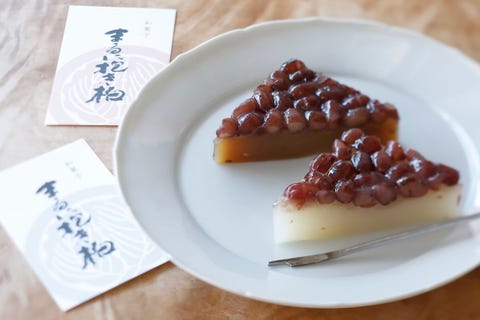 豊かな経験から生まれる上品な味わい 京都 西院の和菓子店 まるに抱き柏 豊かな経験から生まれる上品な味わい 京都 西院の和菓子店 まるに抱き柏