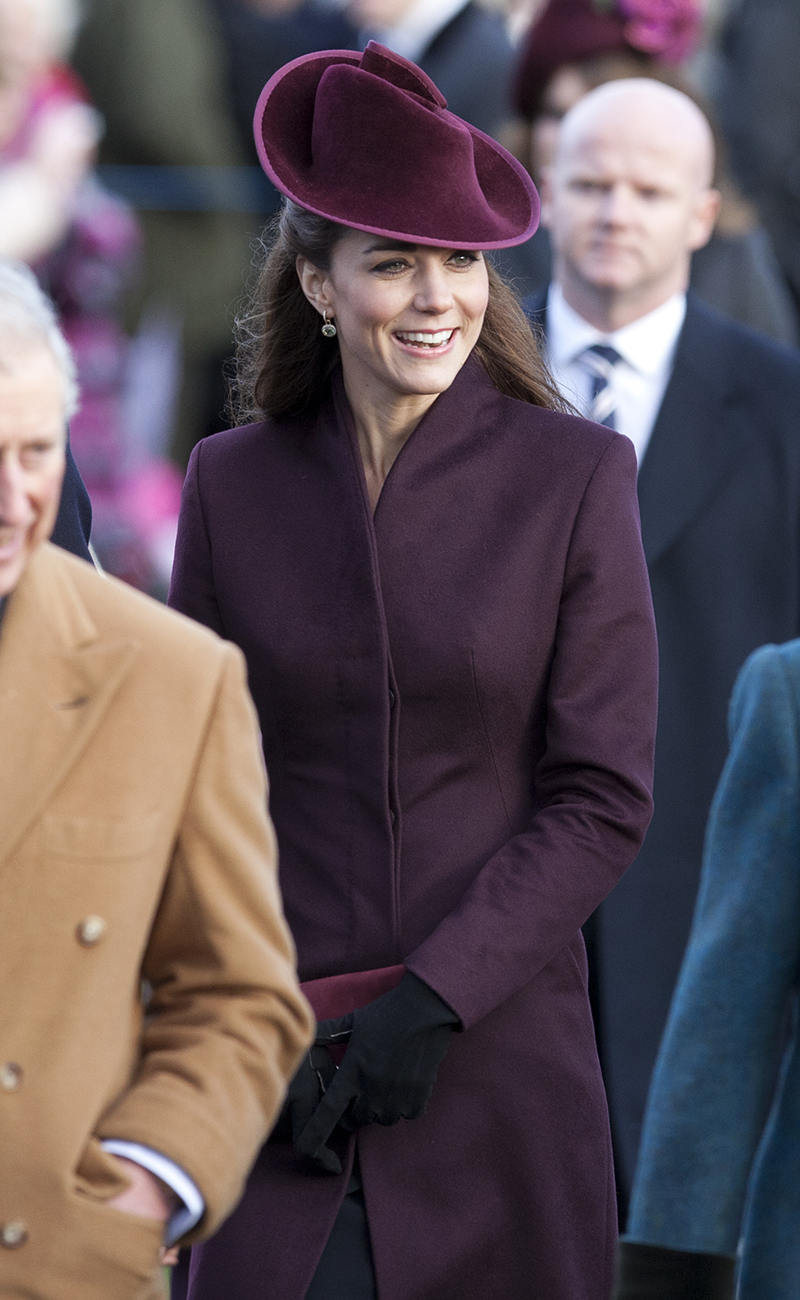 kate-middleton-christmas-day-outfit-2011-1608721198.png