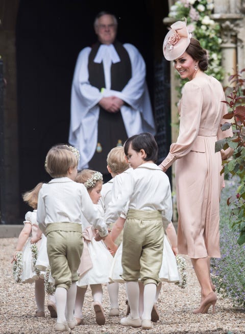 kate-middleton-pippa-wedding-guest-dress-outfit