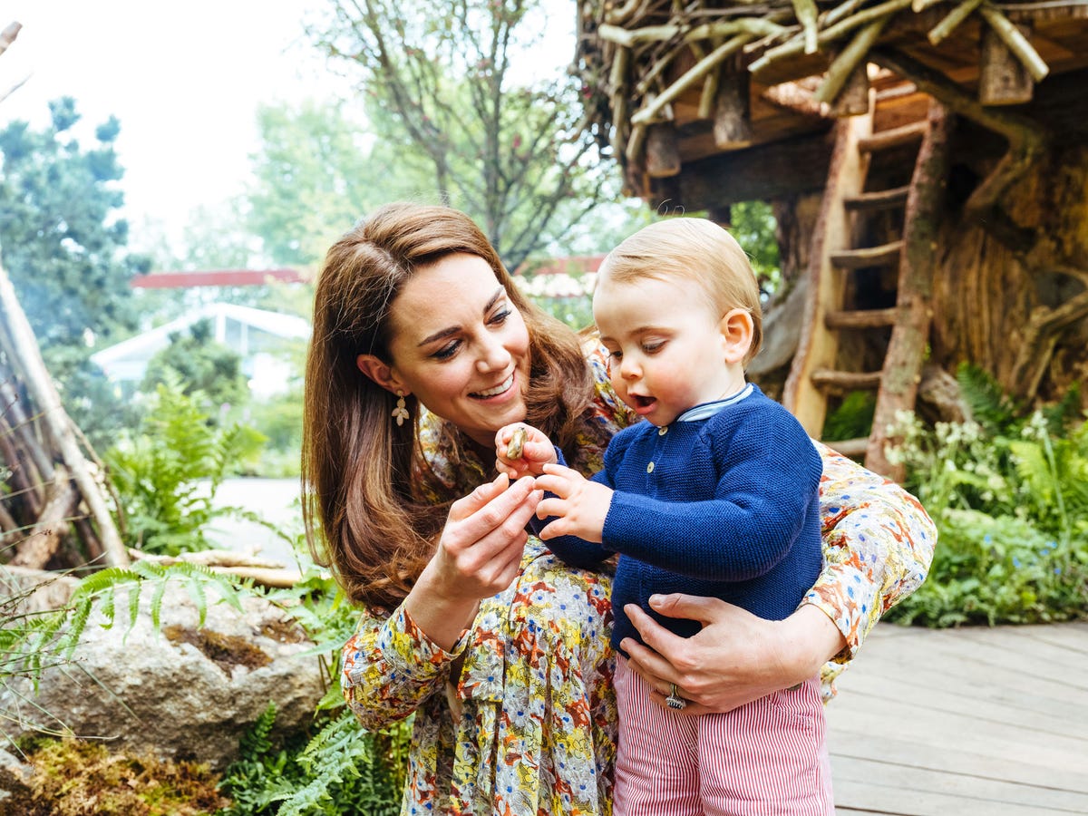 Kate Middleton And Prince William Share New Photos Of Prince George Princess Charlotte And Prince Louis